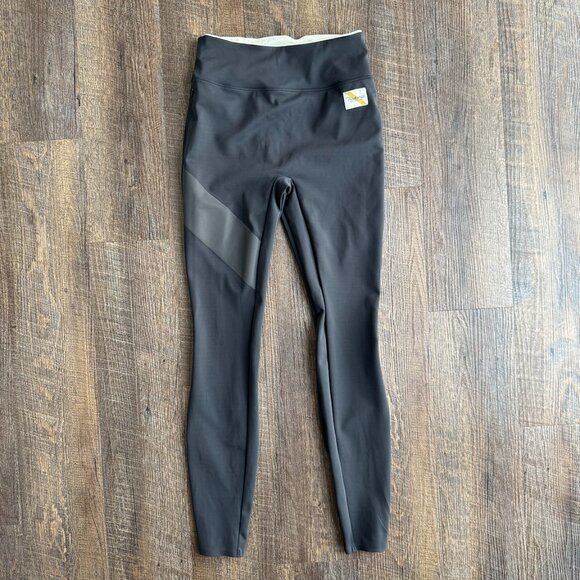 Tracksmith Women's NDO Running Tights in Black - Size S - Picture 1 of 5